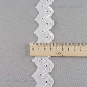 lace-2019-0570-1069-004