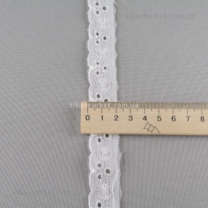lace-2019-0570-1194-004
