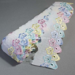 lace-2019-0570-2326-001