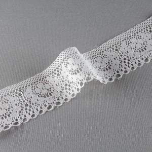 lace-2019-0623-1038-001
