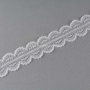 lace-2019-0623-1245-003