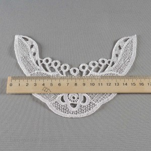 lace-white-2019-007-002